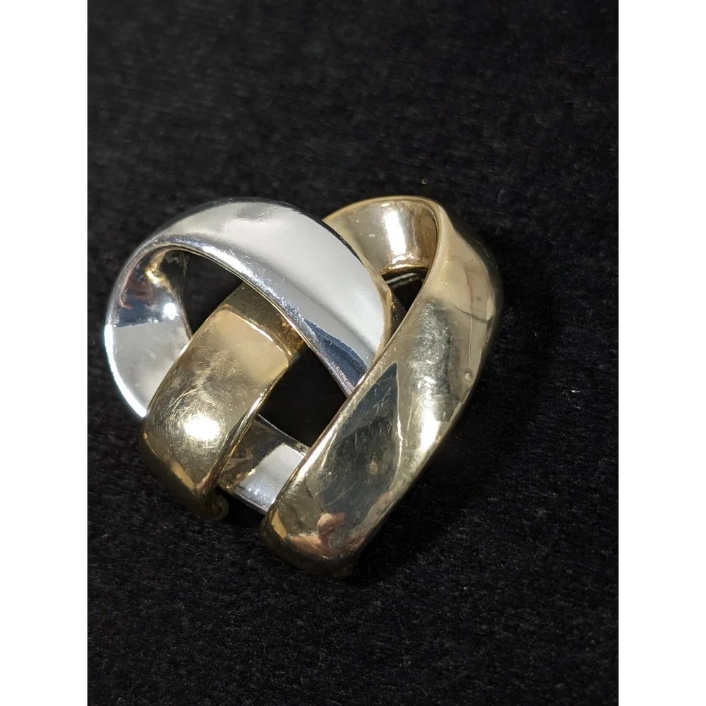 Vintage Two Tone Ribbon Heart Intertwined Brooch Pin Gold Tone Silver Tone Retro